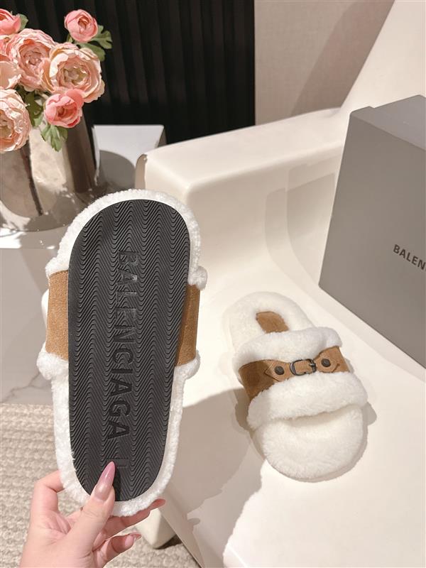 2025112818446410 230